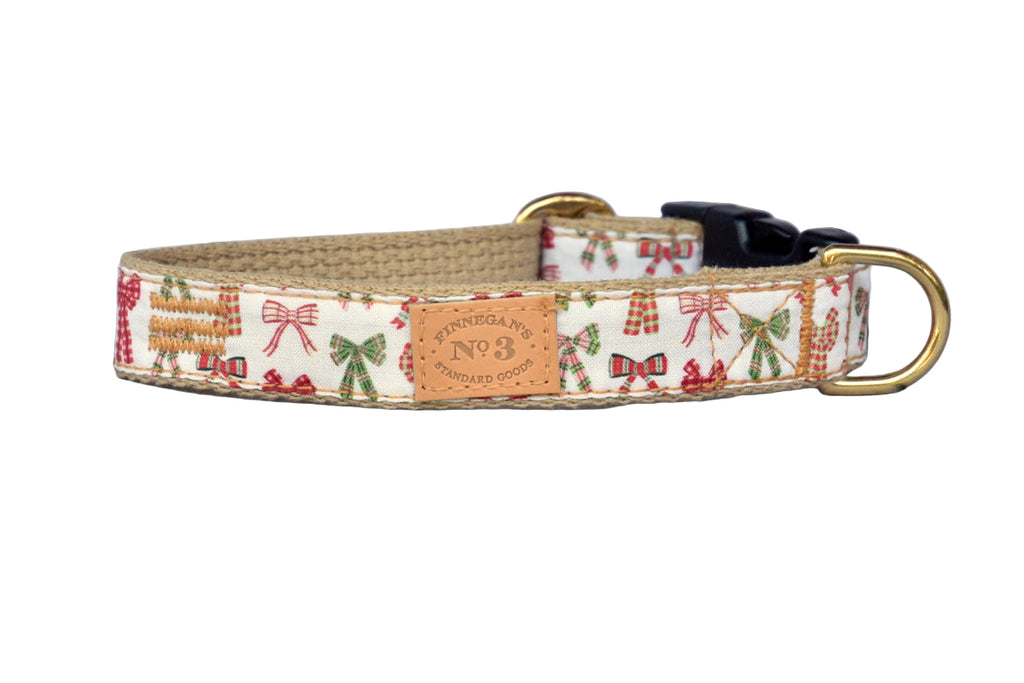 Dog collar with festive pattern on a wooden surface